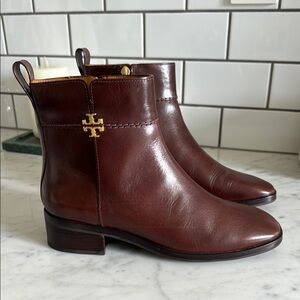 TORY BURCH Classic Burgundy Leather Boots